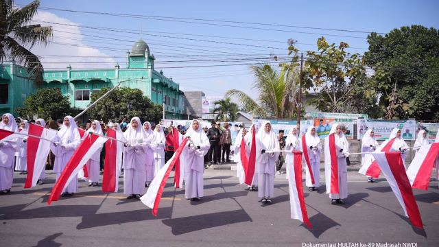 HULTAH Madrasah NWDI ke 90